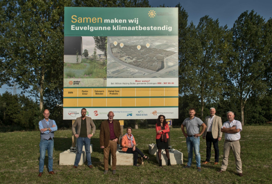 In het project werken samen: